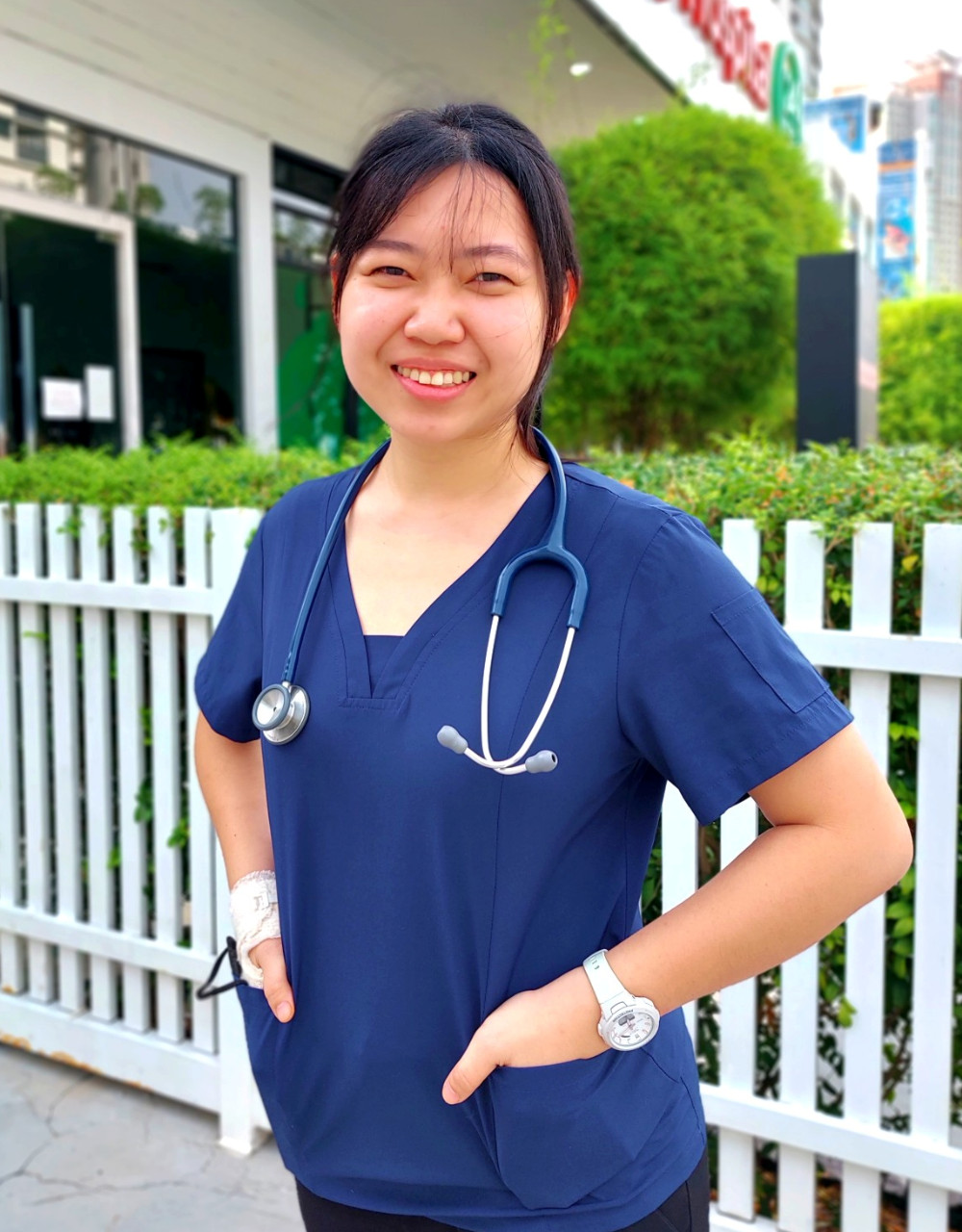 Dr. Chong